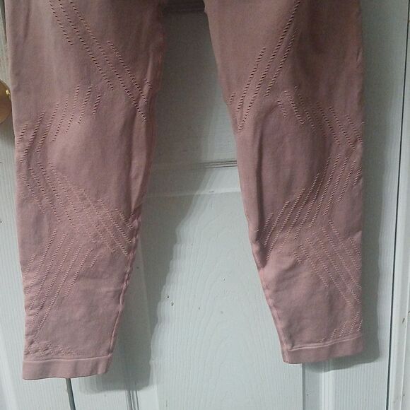 Nova Sports light mauve  2pc set sports bra legging set  Sz M  NWOT - Picture 4 of 10